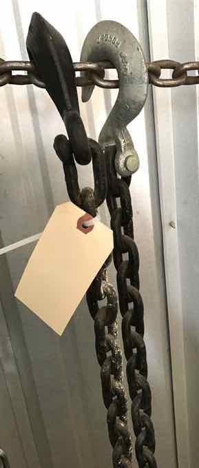 lot 546 image: Chain, 7 ft., 516 in with hooks