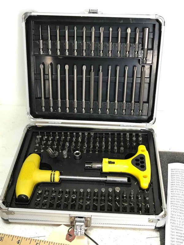 lot 587 image: Bit Set in Aluminum Case, long & short