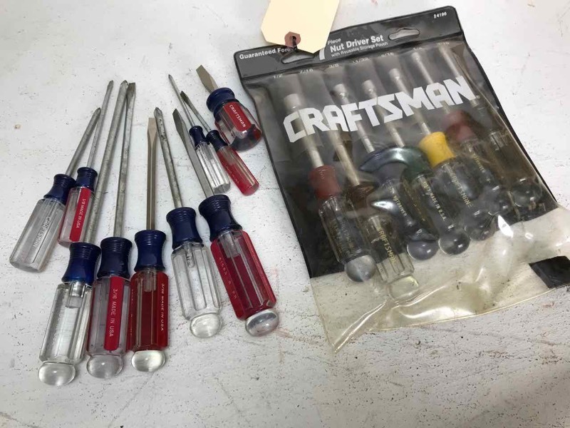 lot 588 image: Craftsman Screwdrivers and Craftsman Nut Drivers