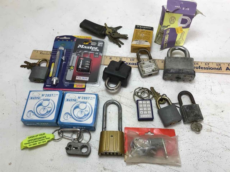 lot 600 image: Box of Locks Buffalo, Master, Sesame