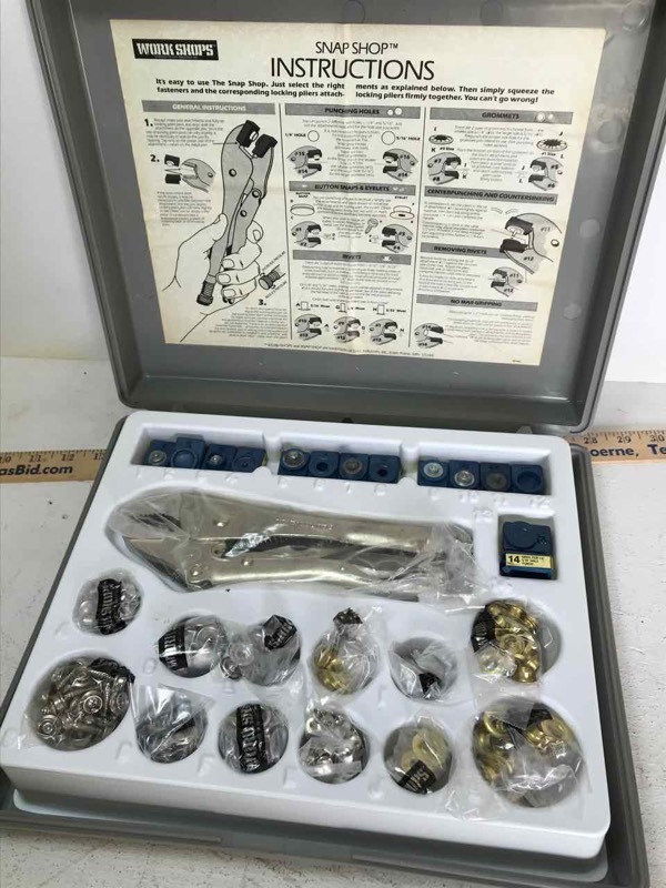 lot 615 image: Grommet Box with grommet and grommet tool