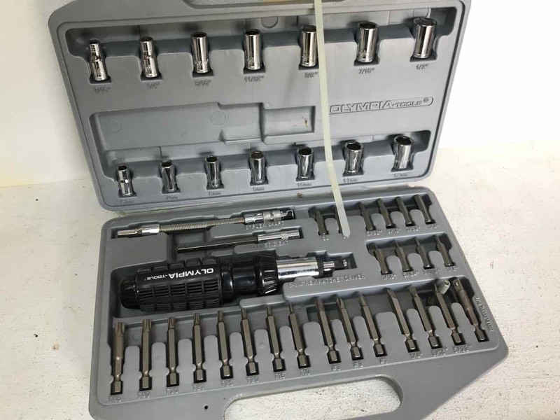 lot 621 image: Olympia Bit Set