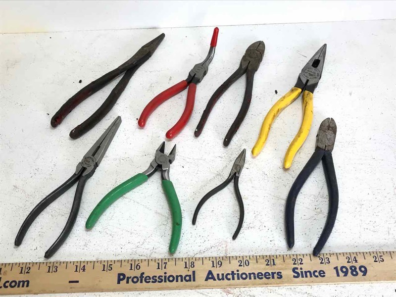 lot 630 image: Box of Pliers Klein, Excellite, Wild, Crescent. Needle Nose and Diagonal Cutters