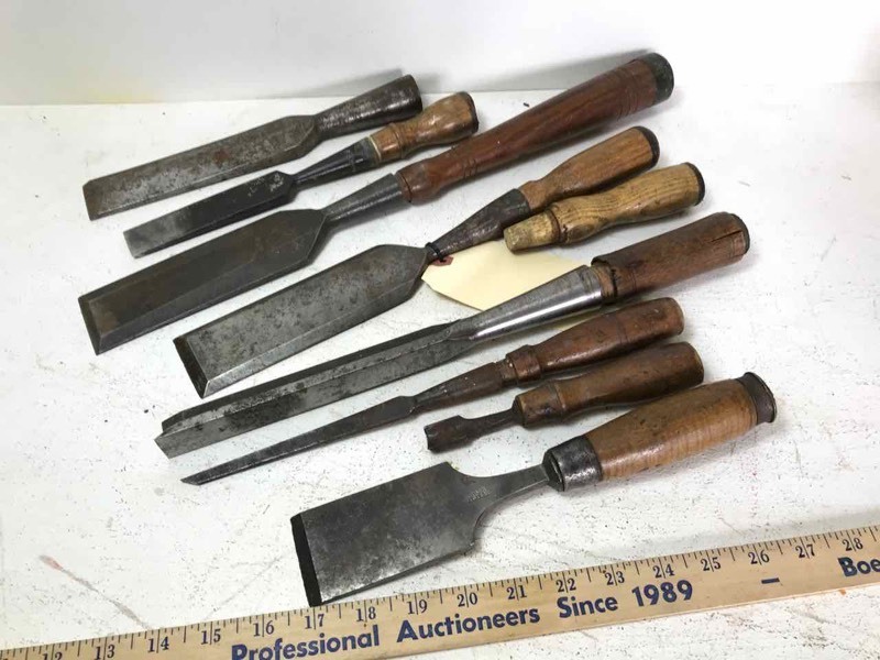 lot 634 image: Wood Chisels (8), Stanley and others