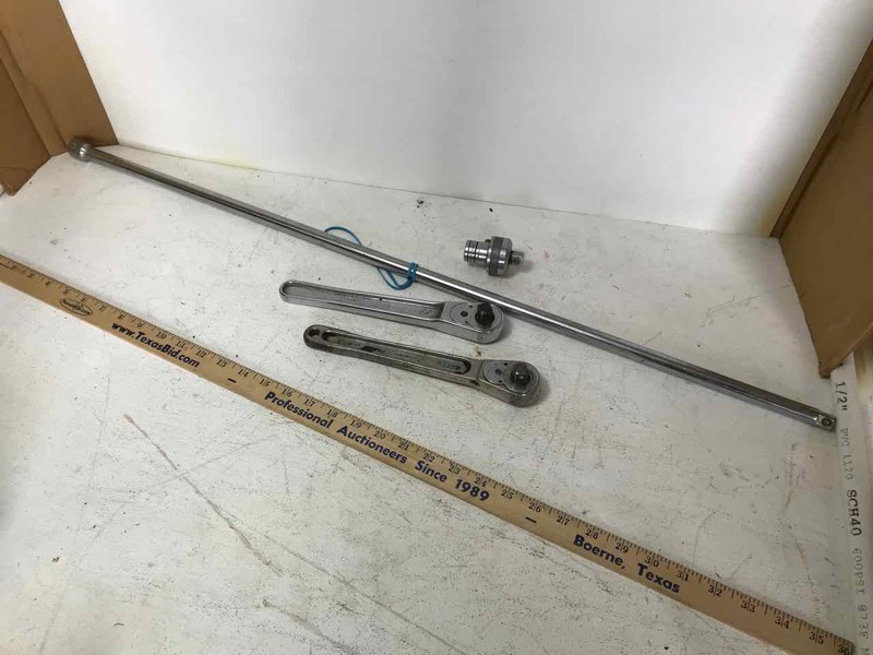 lot 644 image: Snap-On (2) Ratchets, Three Foot Extension plus finger ratchet