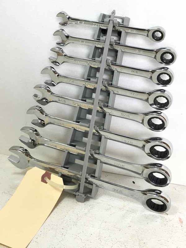 lot 645 image: Gearwrench Combination Set, Ratchet Box End, 516 to 34 in