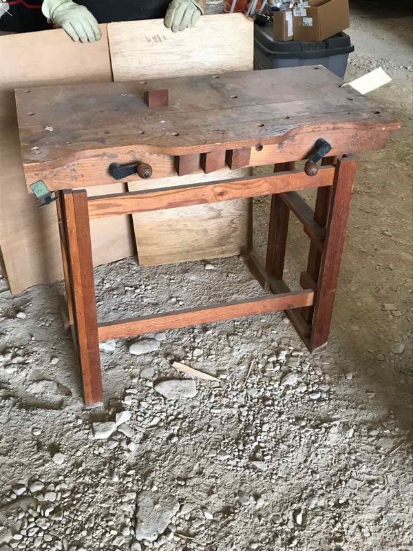 lot 646 image: Oak Woodworking Table with clamp top