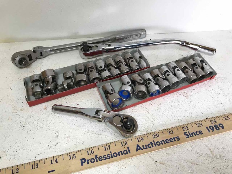 lot 651 image: Craftsman Swivel Ratchets and Sockets