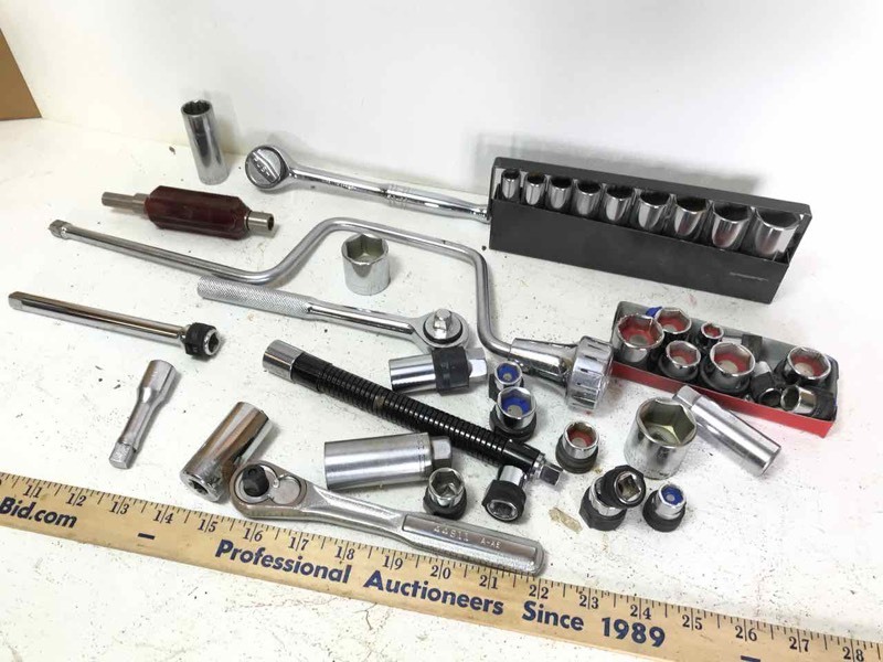 lot 653 image: Ratchet Set, 38 drive