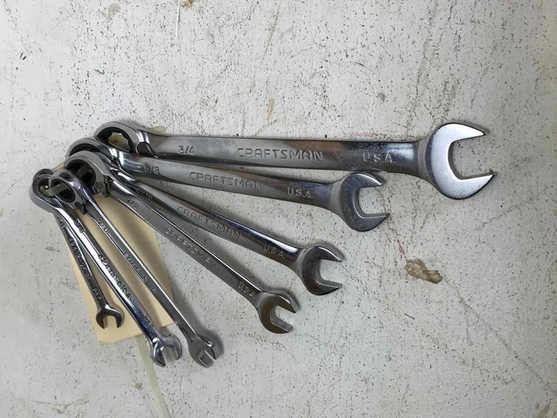 lot 674 image: Craftsman Combination Wrenches, box end ratchets, 34 to 516 in.