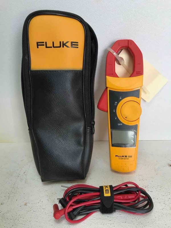 lot 683 image: Fluke Clamp Meter, Model 333, with case