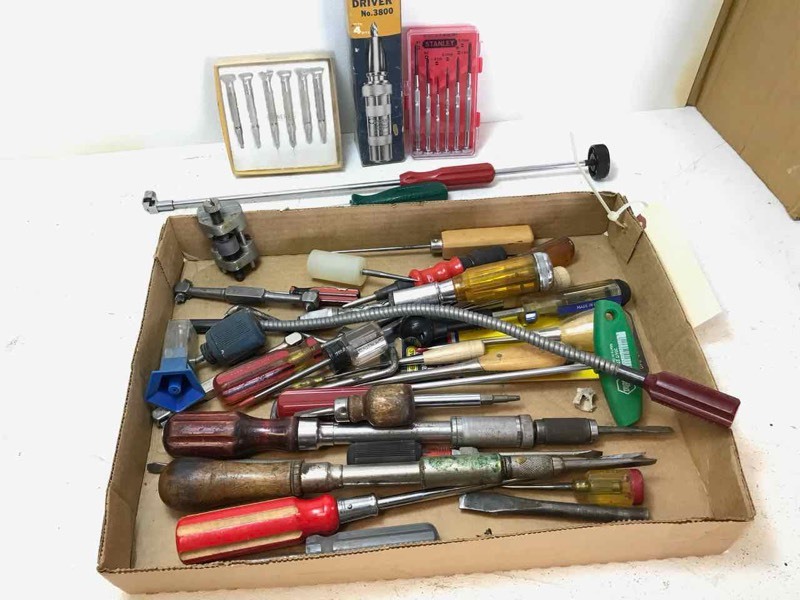 lot 708 image: Screwdrivers Yankee, Miniature, Impact Driver