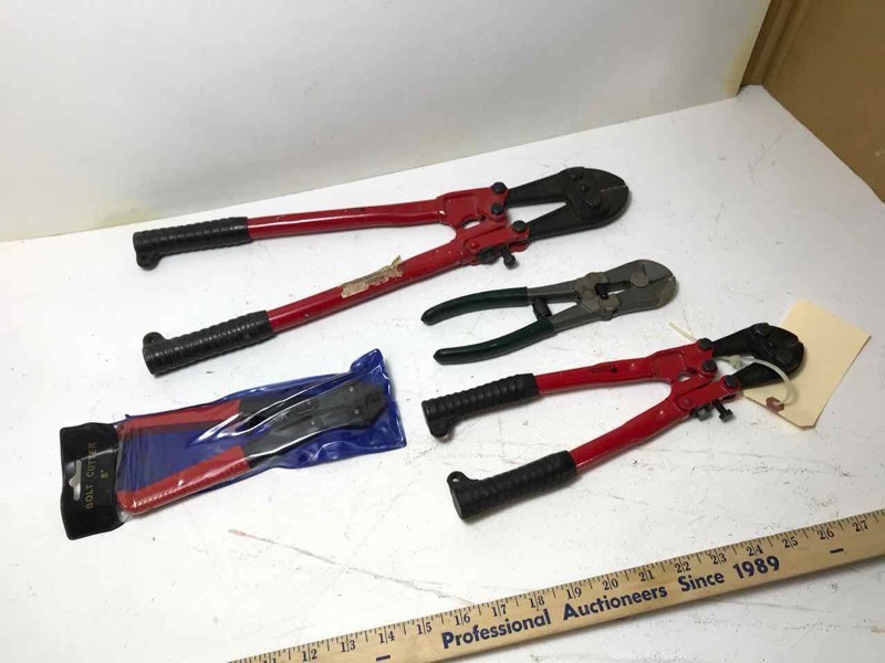 lot 721 image: Bolt & Chain Cutters (4) small