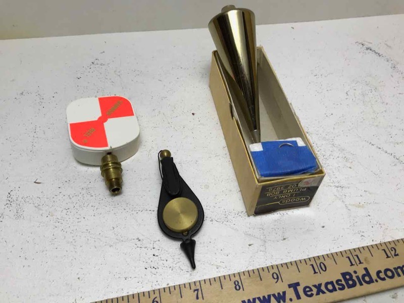 lot 747 image: Plumb Bob