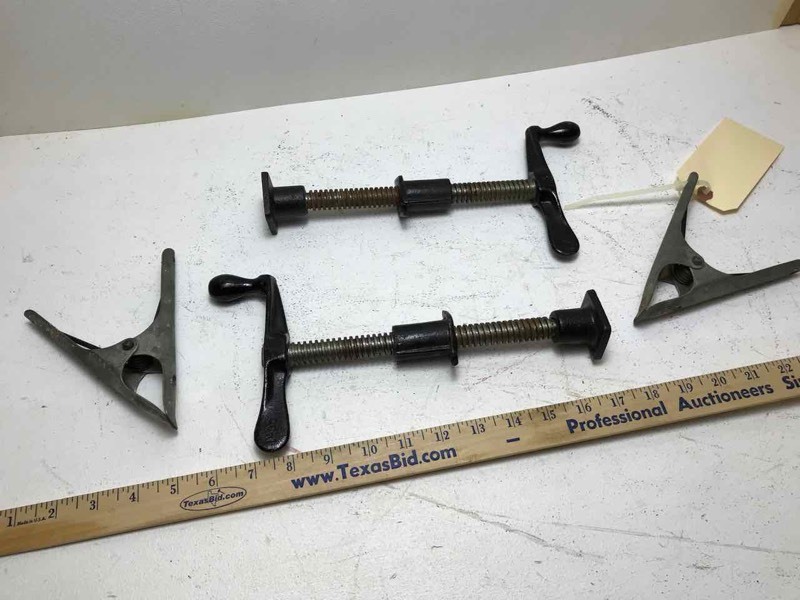 lot 760 image: (2) Little Giant Clamps