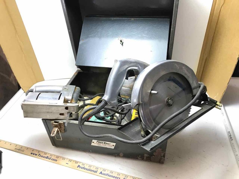 lot 773 image: PowerKraft Circular Saw with Metal Case, Jig saw combo
