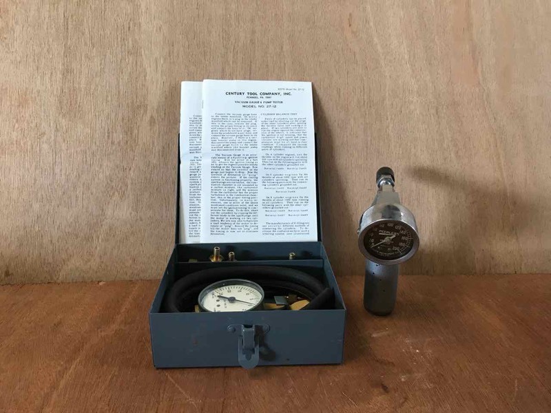 lot 774 image: Peerless Tire Gauge, Vacuum Gauge