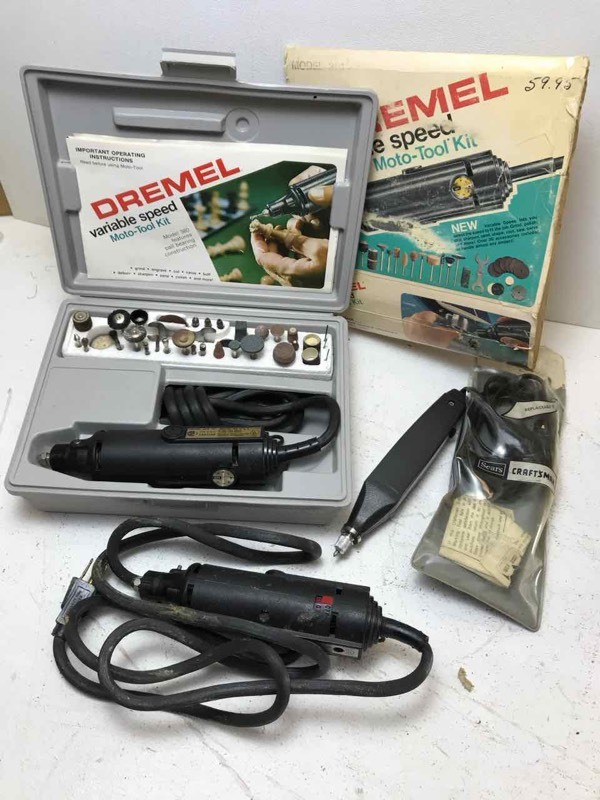 lot 820 image: Dremel Tools and Craftsman Engraver