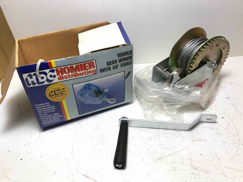 lot 835 image: HDC Homier 1,000 lb Gear Wrench with 40 ft cable