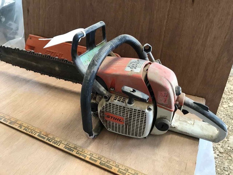 lot 853 image: Stihl 028AV Super Chain Saw 20 in bar (unknown condition)