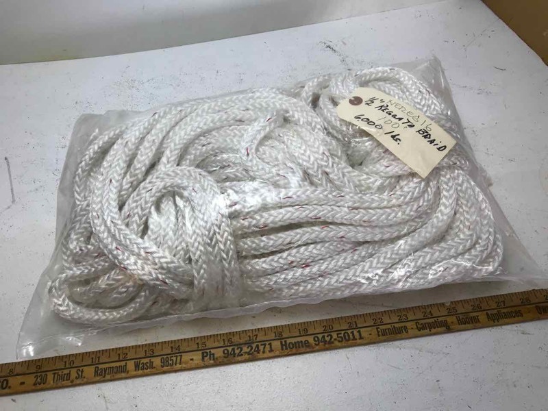 lot 871 image: Rope Reggata Braid 12 in X 100 ft, 6000# Tinsel, (white)