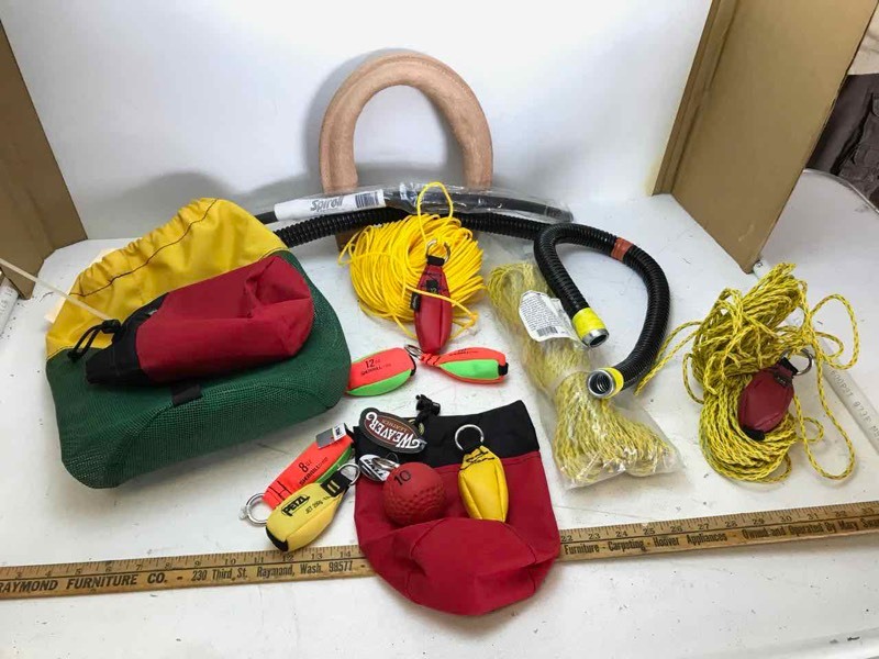 lot 882 image: Slick Line, Throw Bag, Weight, Rope Protector