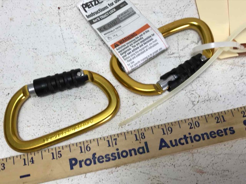 lot 898 image: Petzl AM-D Triact lock (2)