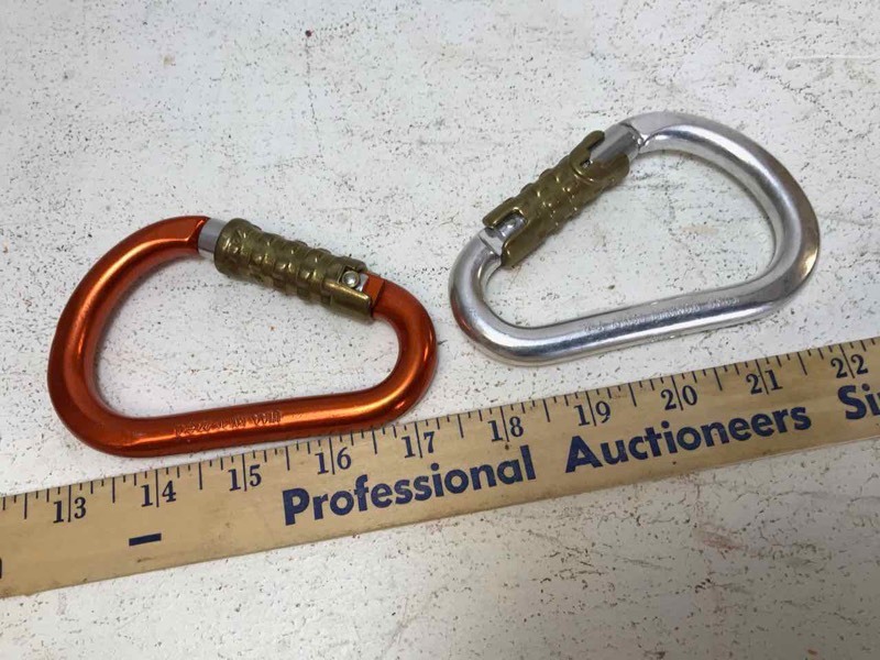 lot 900 image: Kong Auto Locking Carabiners, 22kn, (2)
