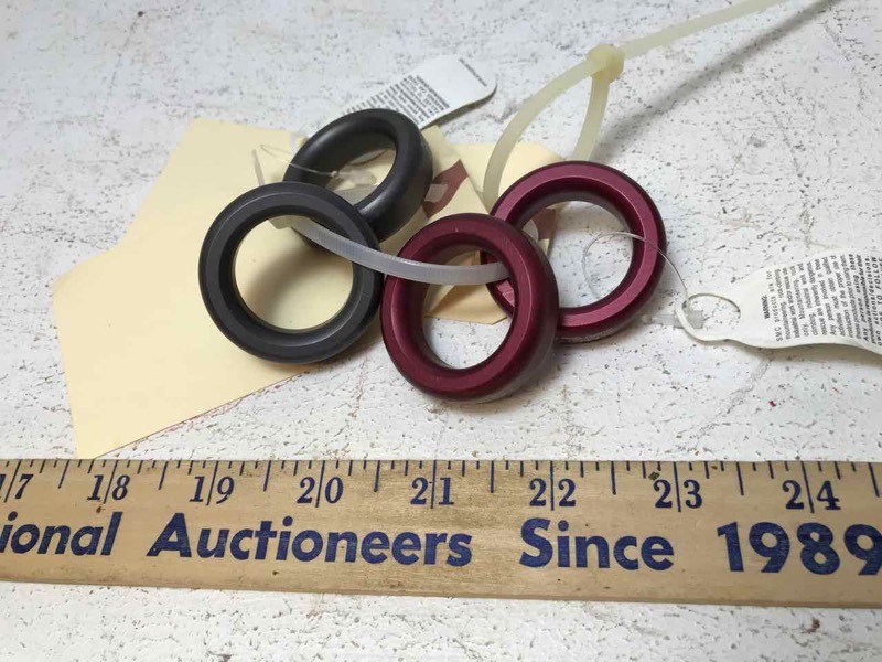 lot 904 image: SMC Rigging Rings (4)