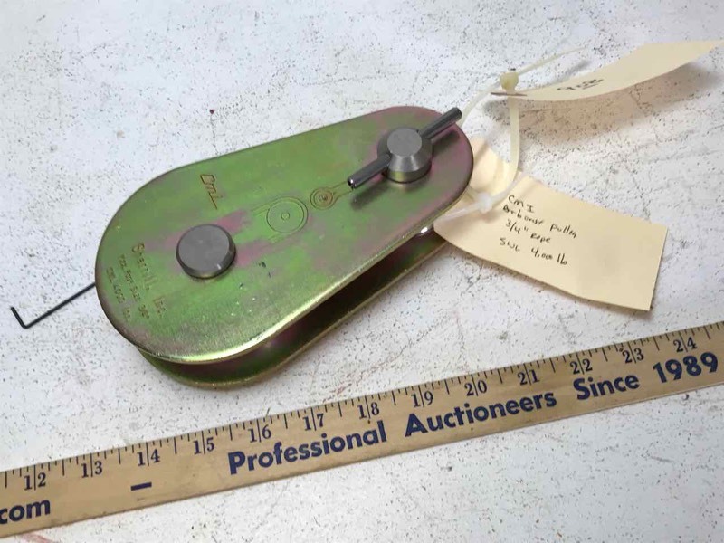 lot 908 image: CMI Arborist Pulley, for 34 inch rope, SWL #4000
