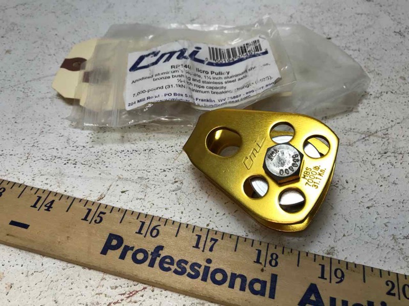 lot 909 image: CMI Micro Pulley, 12 in. rope capacity, #7000