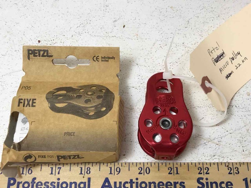 lot 916 image: Petzl Micro Pulley, 22kn, red