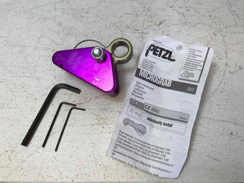 lot 927 image: Petzl Micro Grab, B53, 9mm rope cap.