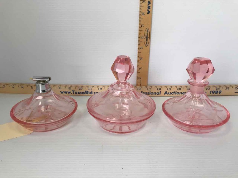 lot 78 image: Pink Glass Powder Jar, Perfume Bottle, Cologne Spritzer