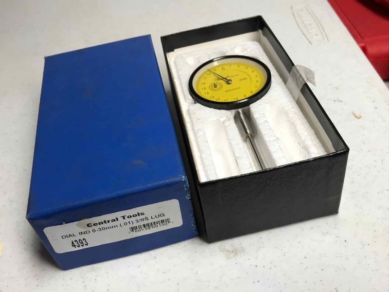lot 141 image: Central Tools Inc.  Dial Indicator 0-30mm (.01) 38 S Lug 4393