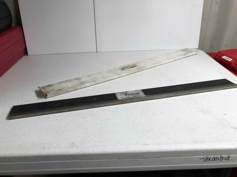 lot 143 image: Central Tools Precision Straight Edge 24 Inches 6429