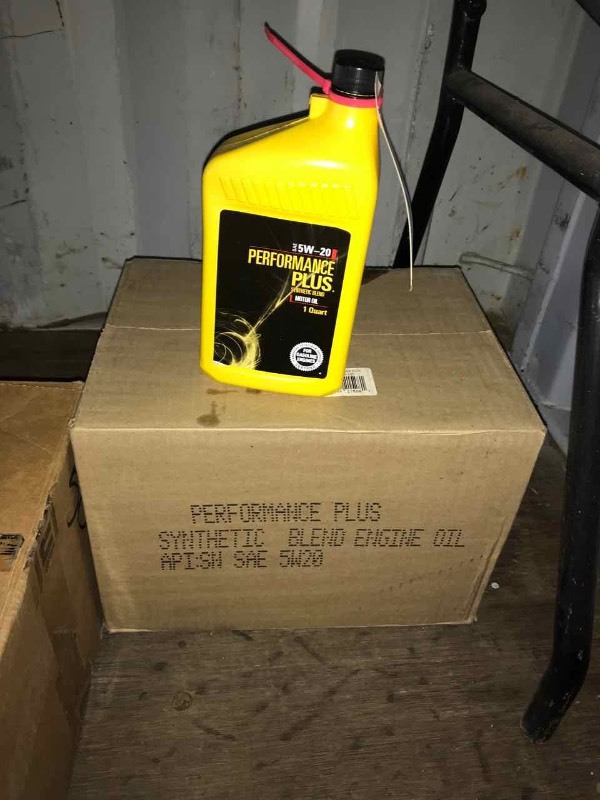 lot 169 image: (12) Unopened Bottles  KLEEN Performance Products Synthetic Blend Motor Oil SAE 5W-20 Performance Plus
