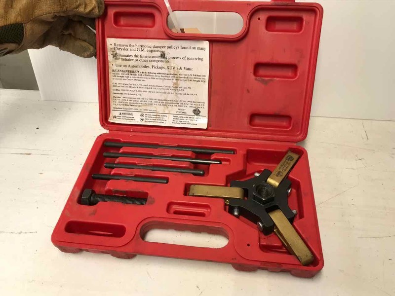 lot 180 image: MAC Tools Harmonic Damper Pulley Puller