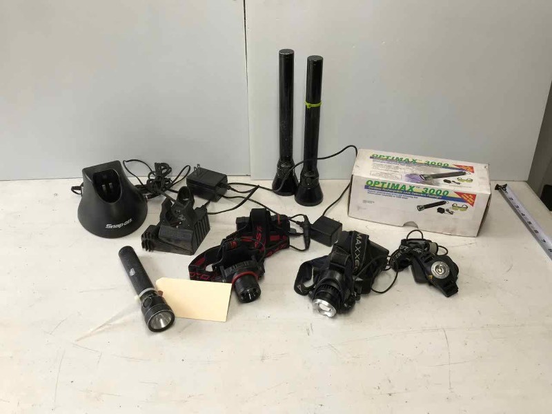 lot 192 image: Assorted Lights, Streamlight, Snap-On, Optimax Leak Detector