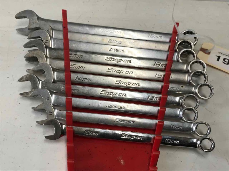 lot 196 image: Snap-On Combination Wrenches 10mm - 19mm