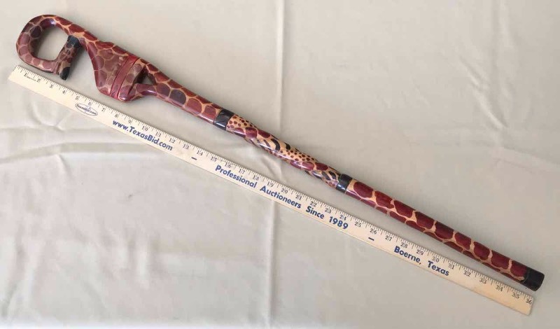 lot 75 image: Walking Cane Kenya, Carved & Painted (Giraffe)
