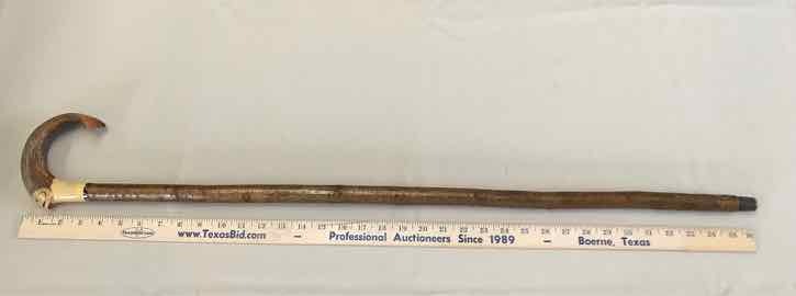 lot 100 image: Cane Handle is Fish with Face