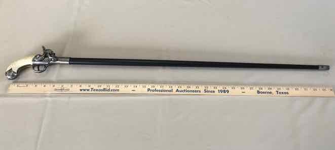 lot 149 image: Cane Plastic Faux Pistol Handle, Hollow