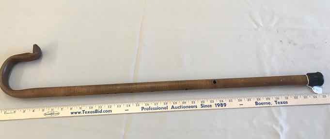 lot 219 image: Cane Flute