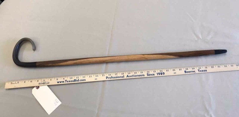 lot 223 image: Cane Horn Handle