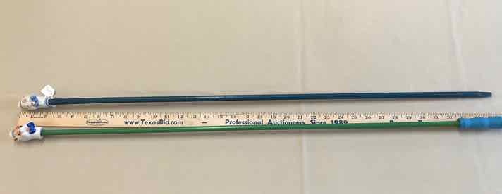 lot 233 image: (2) Carnival Canes pigs