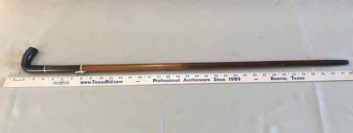 lot 282 image: Antique Cane Bone Handle & Horn, celluloid snake detail