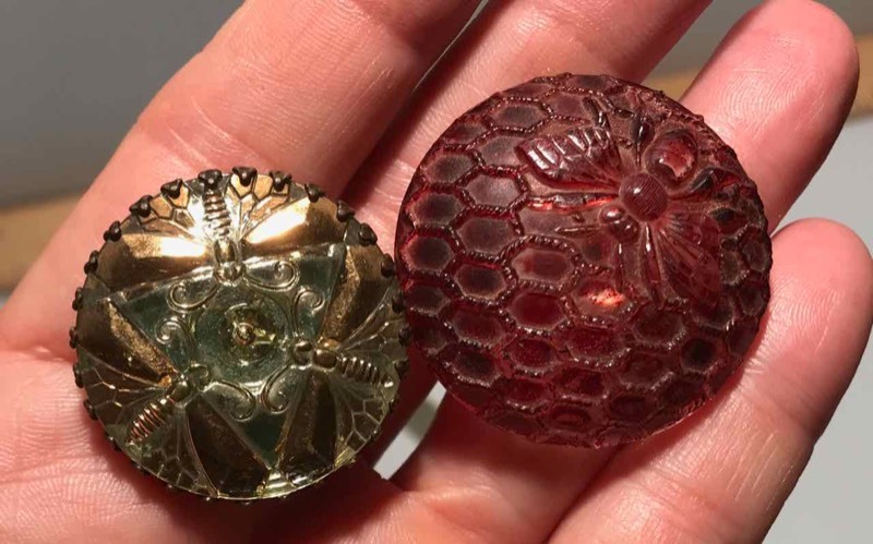 lot 329 image: (2) Hat Pins Bees