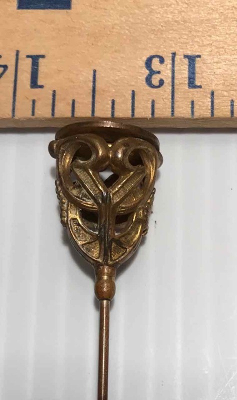lot 347 image: Hat Pin  Round Flat Face For Monogram (blank)