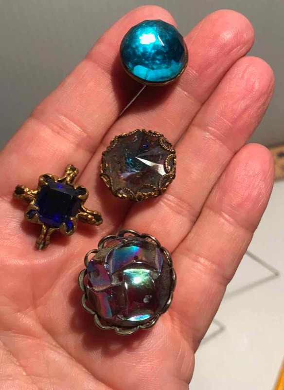 lot 378 image: (4) Hat Pins Blue-ish StonesButtons